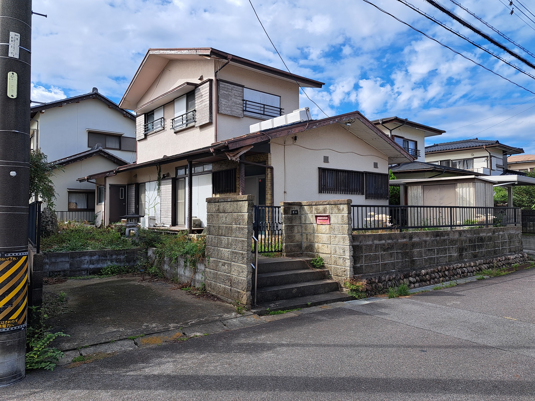 鈴鹿市岸岡町　土地　880万円　