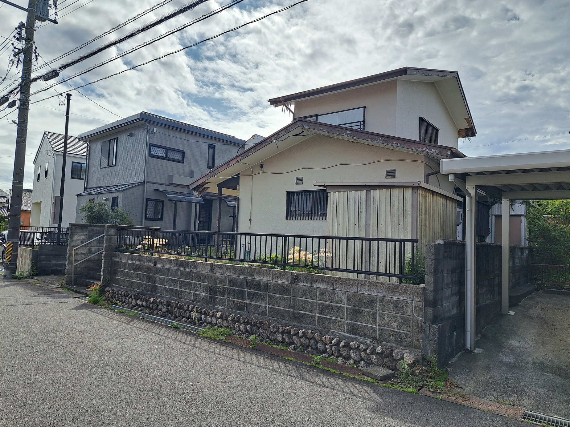 鈴鹿市岸岡町　土地　880万円　