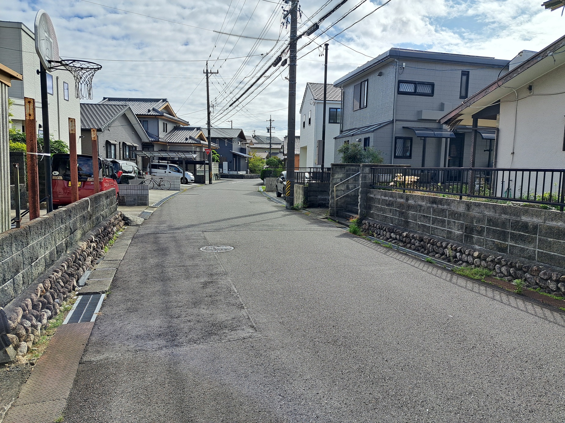 鈴鹿市岸岡町　土地　880万円　