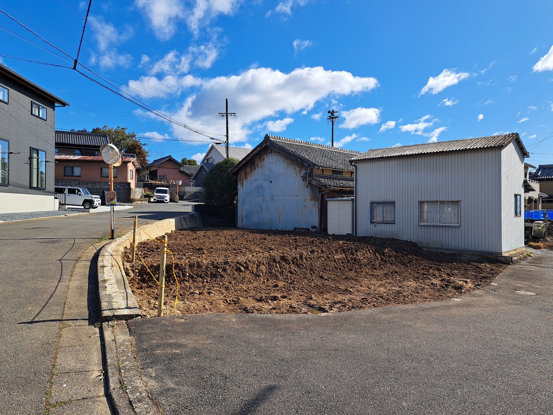 四日市市小牧町　土地　400万円